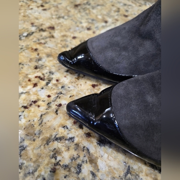 Jimmy Choo Black Gray Brady Ankle Boots Pointy Toe 39 Zippered Booties. - Picture 9 of 9